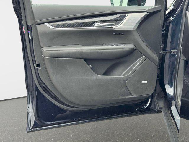 used 2021 Cadillac XT6 car, priced at $35,000