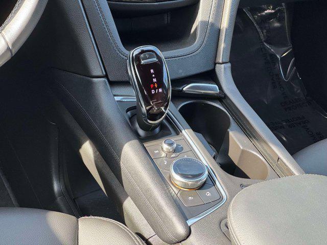 used 2023 Cadillac XT5 car, priced at $28,400