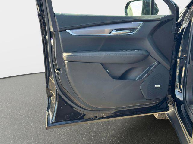 used 2023 Cadillac XT5 car, priced at $28,400