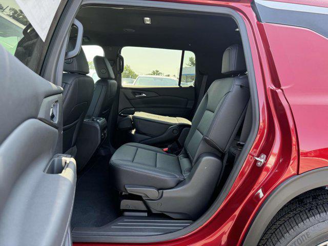 new 2025 Chevrolet Traverse car, priced at $44,036
