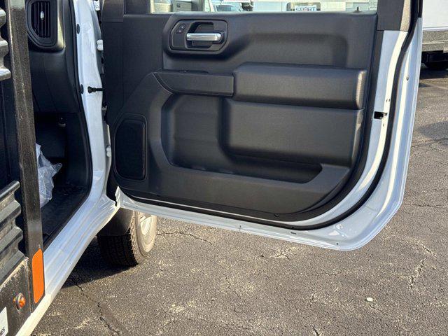 new 2025 Chevrolet Silverado 3500 car, priced at $50,654