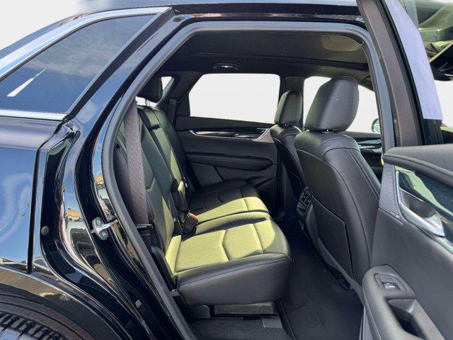 used 2025 Cadillac XT5 car, priced at $44,000