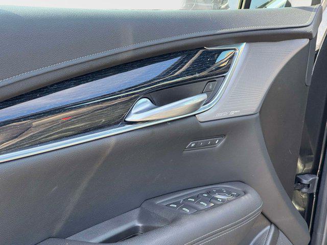 used 2025 Cadillac XT5 car, priced at $44,000