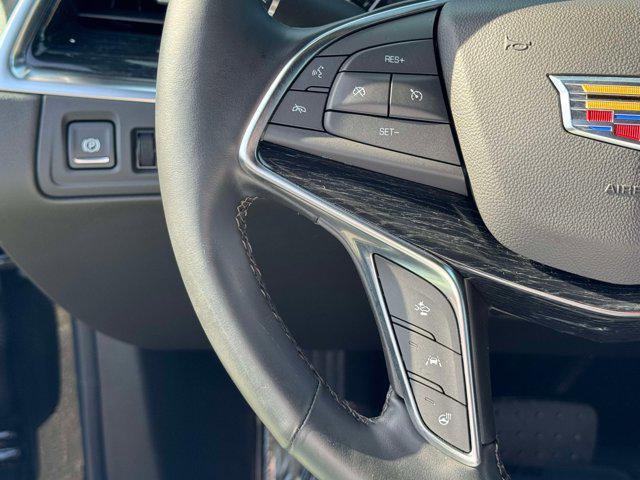 used 2025 Cadillac XT5 car, priced at $44,000