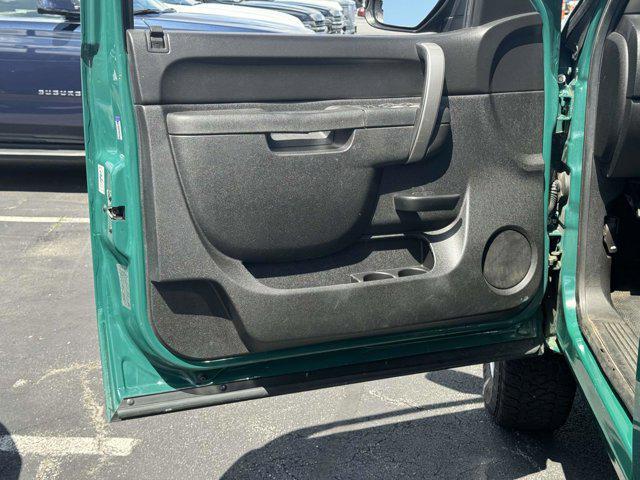 used 2014 Chevrolet Silverado 2500 car, priced at $27,600