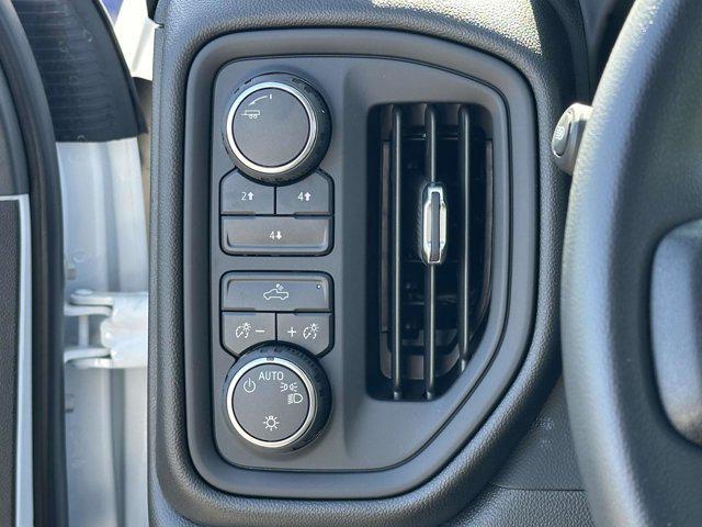 new 2024 Chevrolet Silverado 3500 car