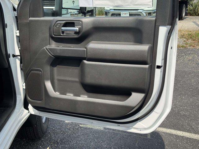 new 2025 Chevrolet Silverado 3500 car, priced at $50,654