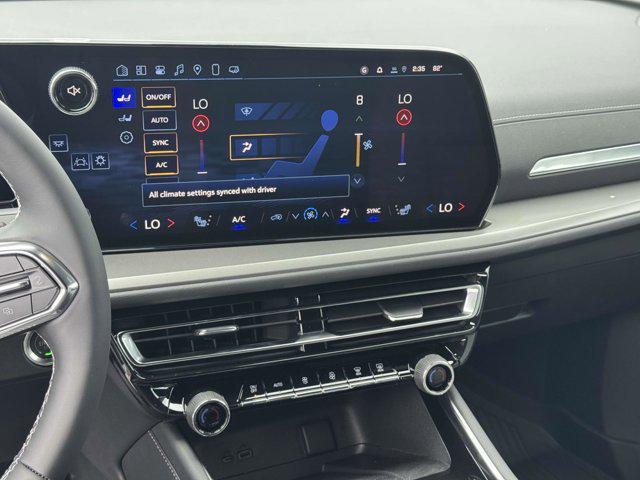 new 2025 Chevrolet Traverse car, priced at $44,816