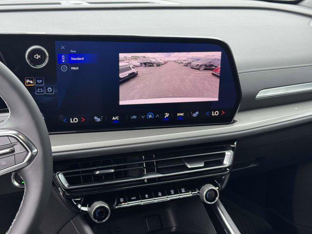 new 2025 Chevrolet Traverse car, priced at $44,816