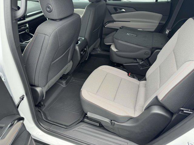 new 2025 Chevrolet Traverse car, priced at $44,816