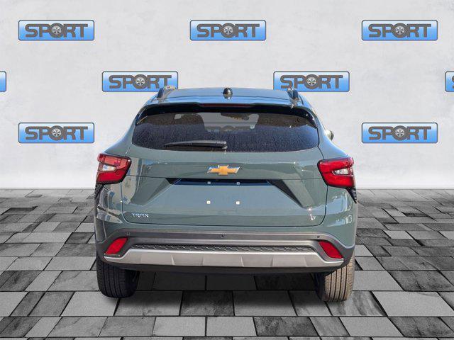 new 2025 Chevrolet Trax car, priced at $24,272