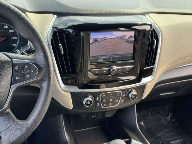 used 2022 Chevrolet Traverse car, priced at $23,500