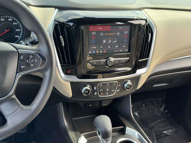 used 2022 Chevrolet Traverse car, priced at $23,500