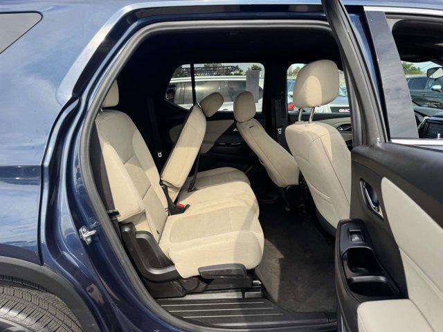used 2022 Chevrolet Traverse car, priced at $23,500