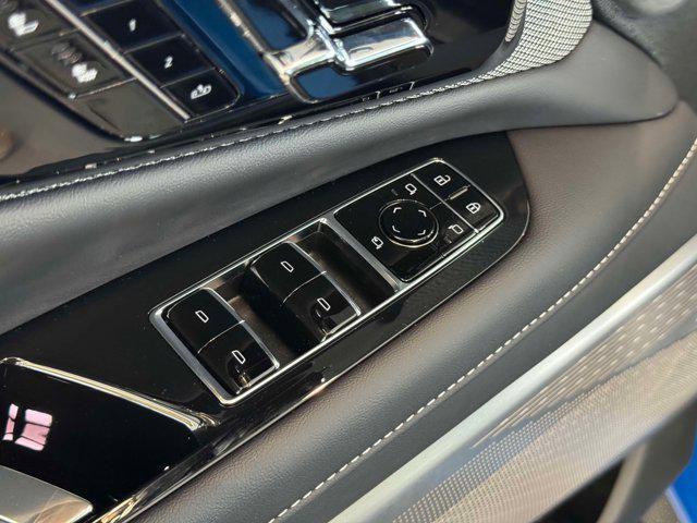 new 2025 Cadillac OPTIQ car, priced at $56,289
