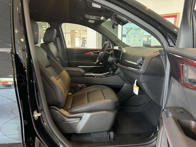 new 2025 Chevrolet Traverse car, priced at $51,035