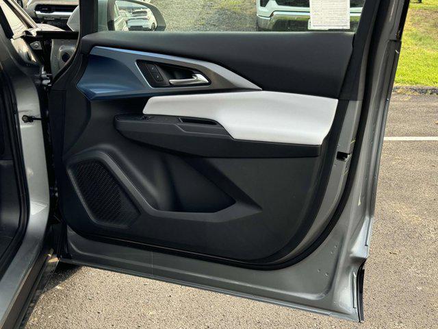 new 2025 Chevrolet Equinox EV car, priced at $39,228