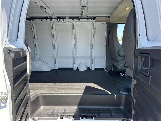 new 2025 Chevrolet Express 2500 car, priced at $45,688