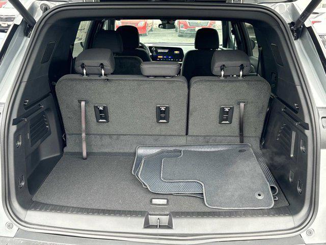 new 2025 Chevrolet Traverse car, priced at $41,973