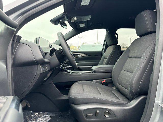 new 2025 Chevrolet Traverse car, priced at $41,973