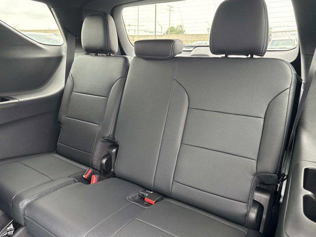 new 2026 Chevrolet Traverse car, priced at $44,655
