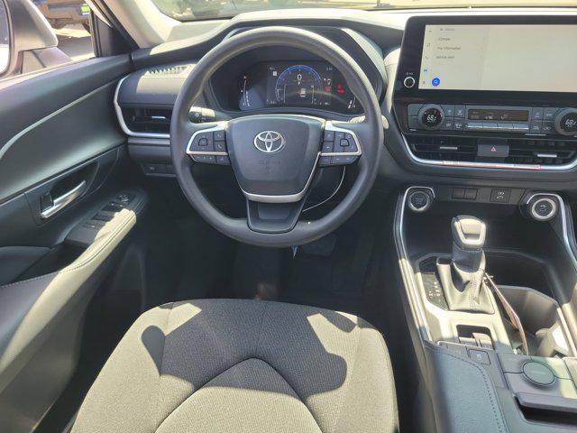 new 2025 Toyota Highlander car, priced at $46,855