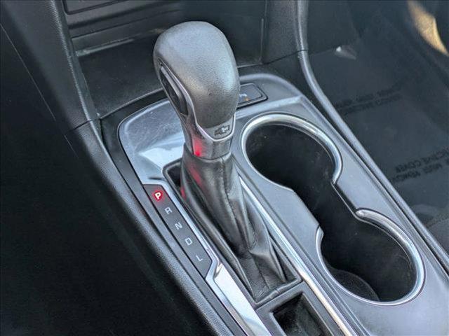 used 2022 Chevrolet Equinox car, priced at $16,000