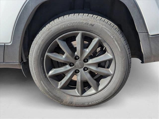 used 2016 Jeep Cherokee car, priced at $8,799