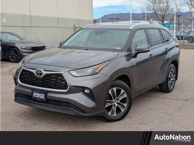 used 2023 Toyota Highlander car, priced at $36,700