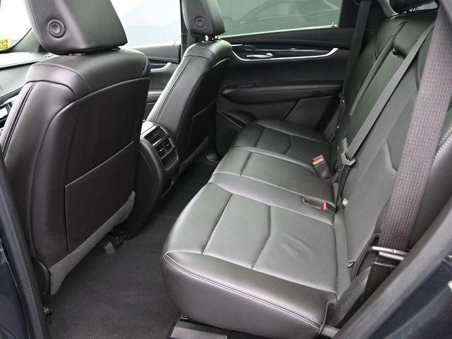 used 2022 Cadillac XT5 car, priced at $28,242