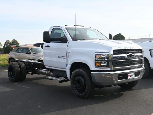 new 2024 Chevrolet Silverado 1500 car, priced at $58,233