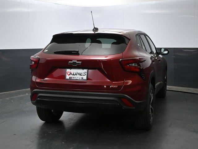 new 2025 Chevrolet Trax car