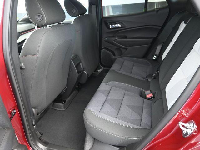 new 2025 Chevrolet Trax car
