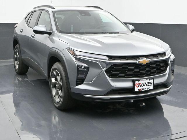 new 2025 Chevrolet Trax car, priced at $24,337