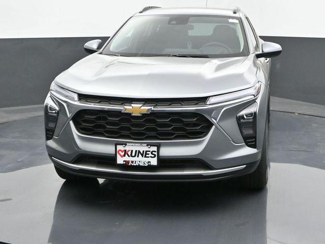 new 2025 Chevrolet Trax car, priced at $24,337