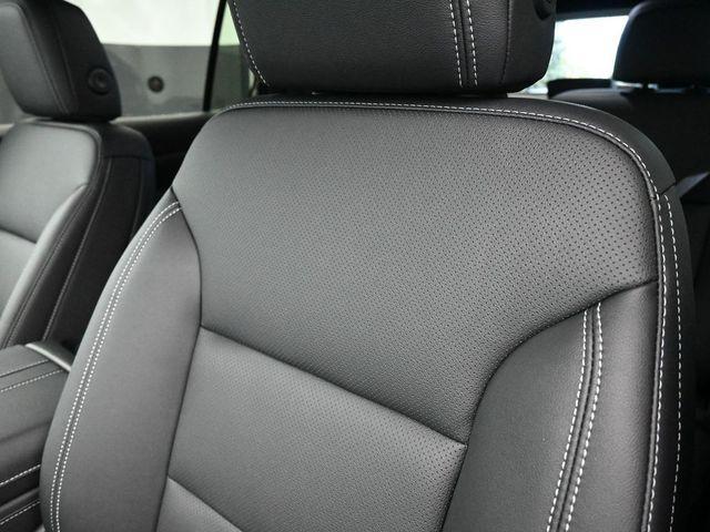 new 2026 Chevrolet Traverse car, priced at $44,984