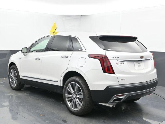 new 2025 Cadillac XT5 car, priced at $58,585