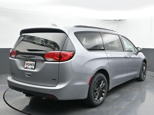 used 2020 Chrysler Pacifica car, priced at $23,943