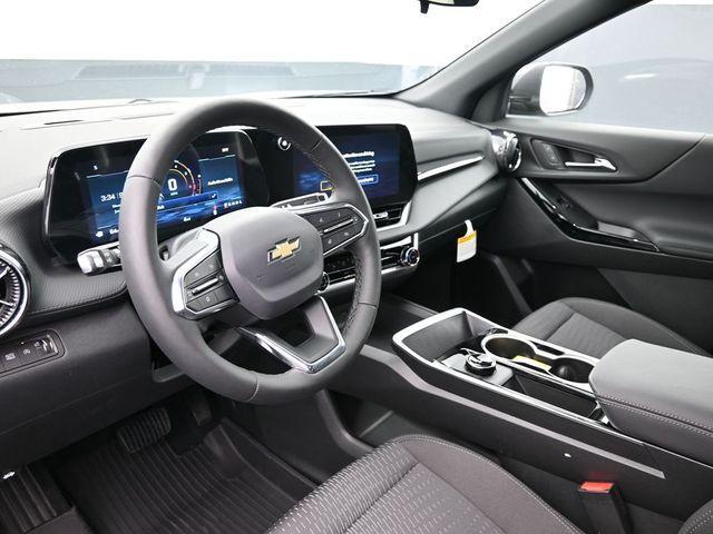new 2026 Chevrolet Equinox car, priced at $32,290