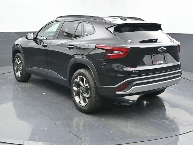 new 2025 Chevrolet Trax car, priced at $25,114