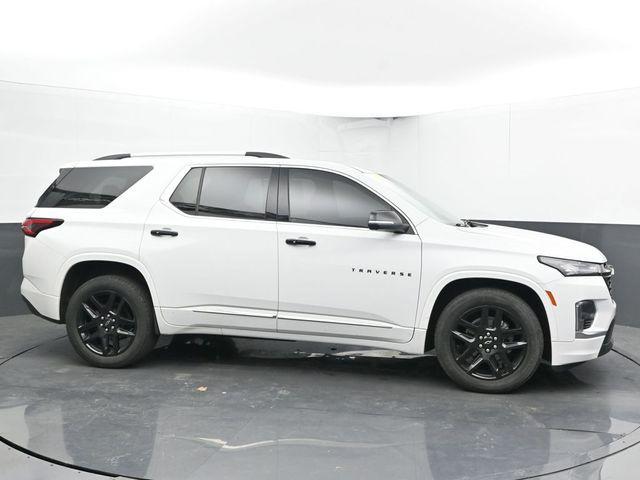 used 2022 Chevrolet Traverse car, priced at $37,237