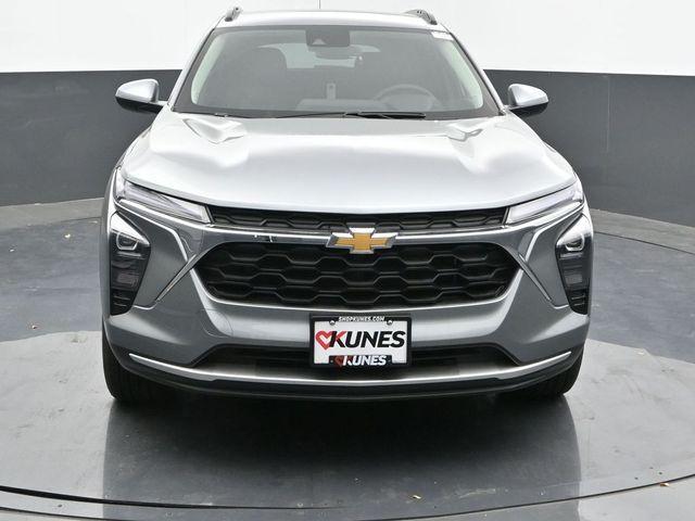 new 2025 Chevrolet Trax car, priced at $24,067