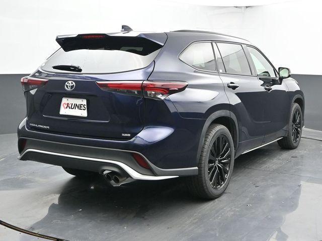used 2024 Toyota Highlander car, priced at $42,695