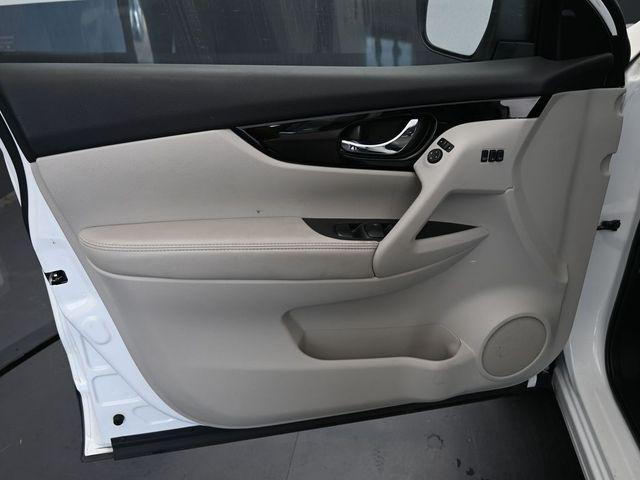 used 2022 Nissan Rogue Sport car, priced at $23,784