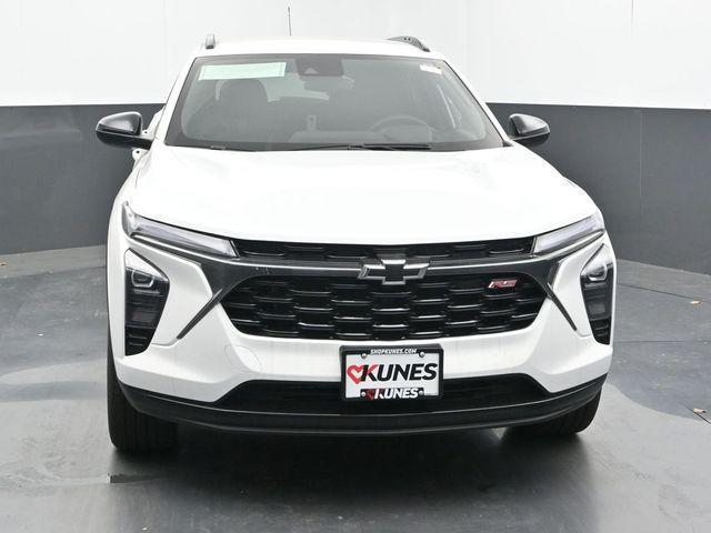 new 2025 Chevrolet Trax car, priced at $26,033