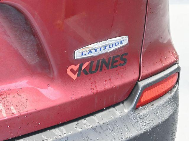 used 2019 Jeep Cherokee car, priced at $4,999