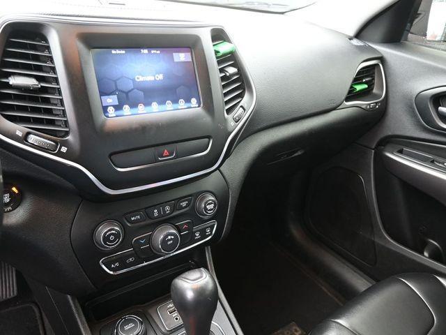 used 2019 Jeep Cherokee car, priced at $4,999