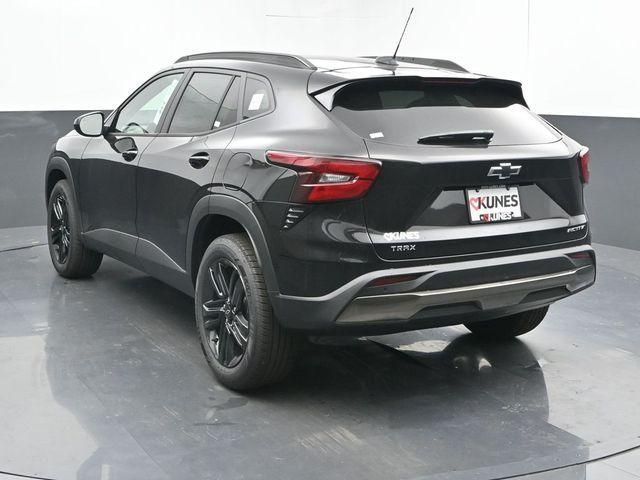 new 2025 Chevrolet Trax car, priced at $26,073