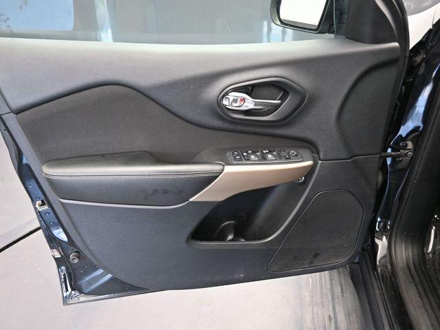 used 2018 Jeep Cherokee car, priced at $12,561