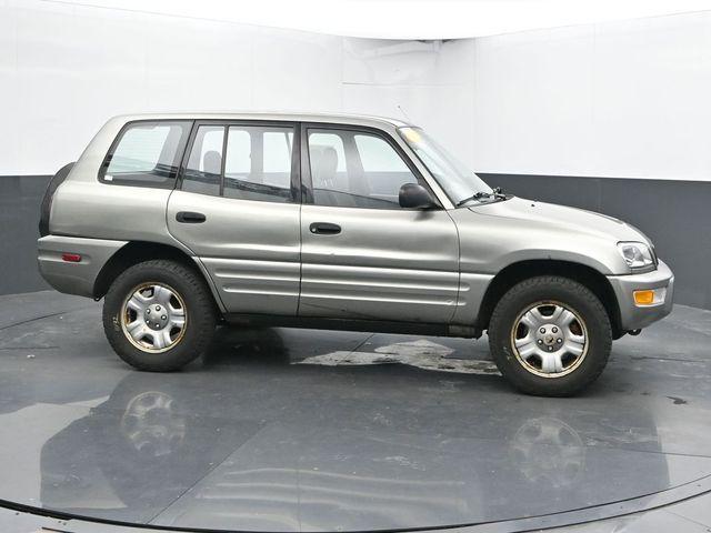 used 2000 Toyota RAV4 car, priced at $999